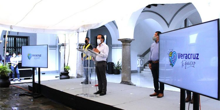 Inicia segunda etapa de modernización de cruceros semaforizados en el Centro Histórico del Puerto de Veracruz