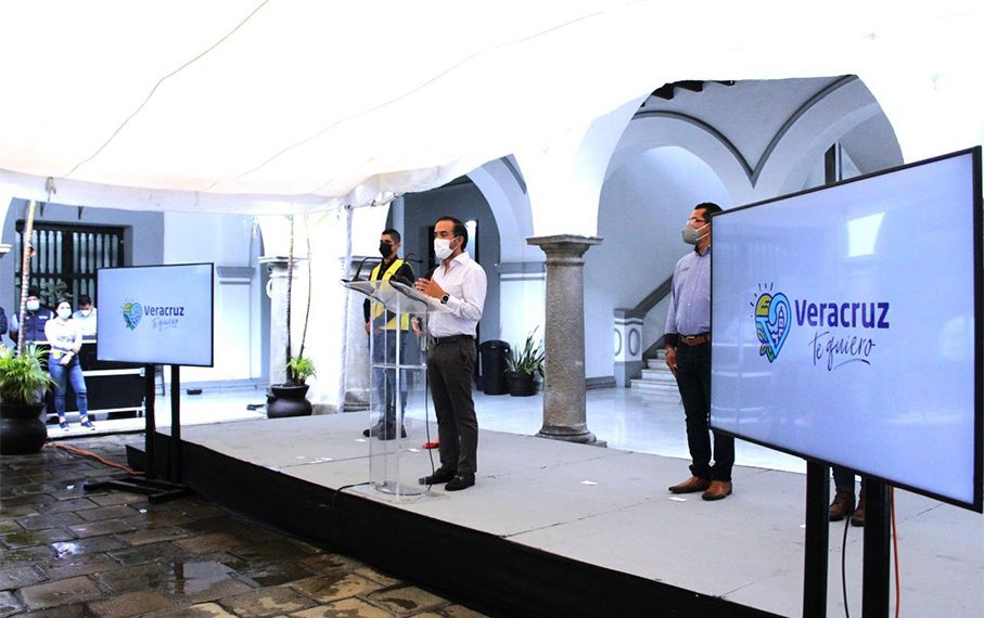 Inicia segunda etapa de modernización de cruceros semaforizados en el Centro Histórico del Puerto de Veracruz