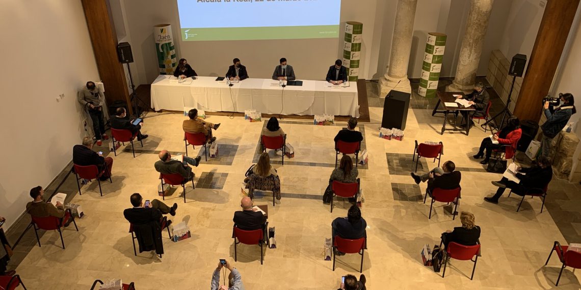La Diputación promete más de 1,1 millones de euros para el turismo