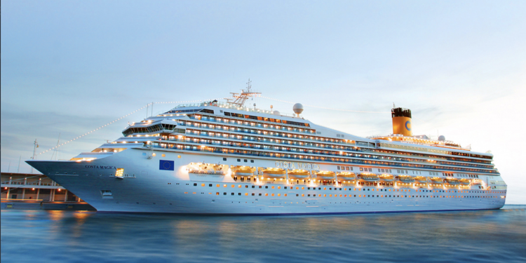 La naviera Costa Cruceros ofrecerá PCR a bordo a sus viajeros