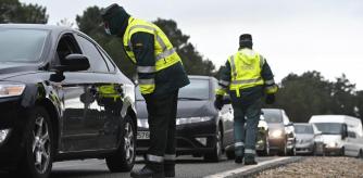 Despliegue policial máximo en urbes y carreteras para evitar la movilidad