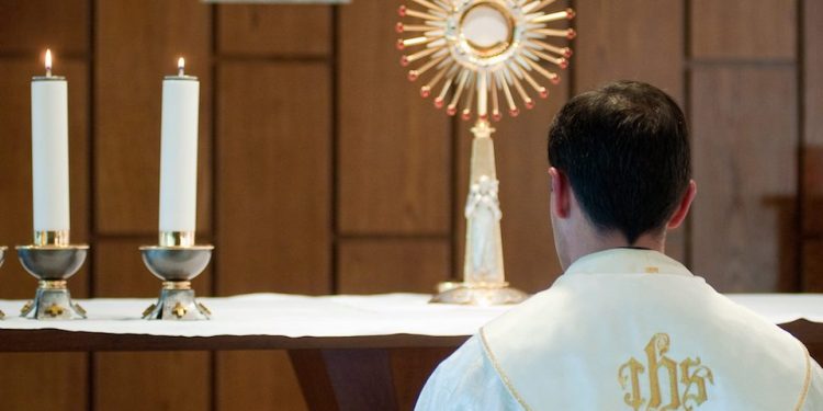 Legionarios de Cristo dan datos sobre abusos de sacerdotes