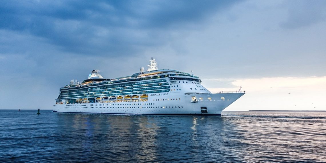 Líneas de cruceros cancelan viajes a Alaska en 2021