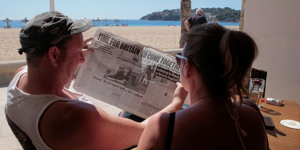 Los viajes al extranjero de los turistas británicos, "altamente improbables" este verano