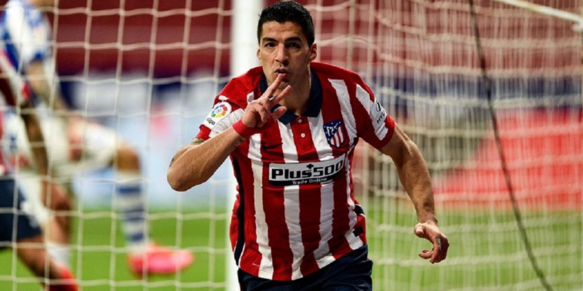 Luis Suárez apunta a Falcao