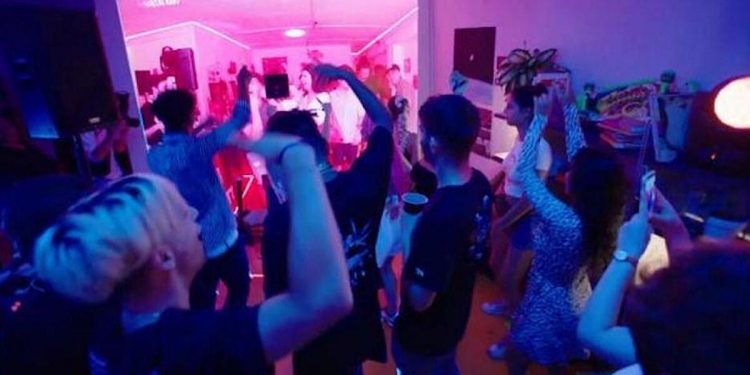 Madrid pide ayuda al Gobierno tras un récord de 442 fiestas ilegales en 3 días