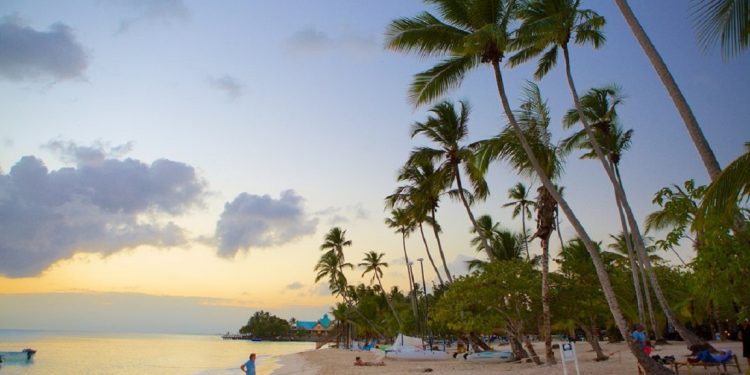 Notable recuperación en marzo del turismo dominicano
