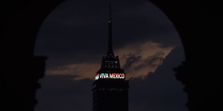 Pide EU considerar viajes a México de vacaciones