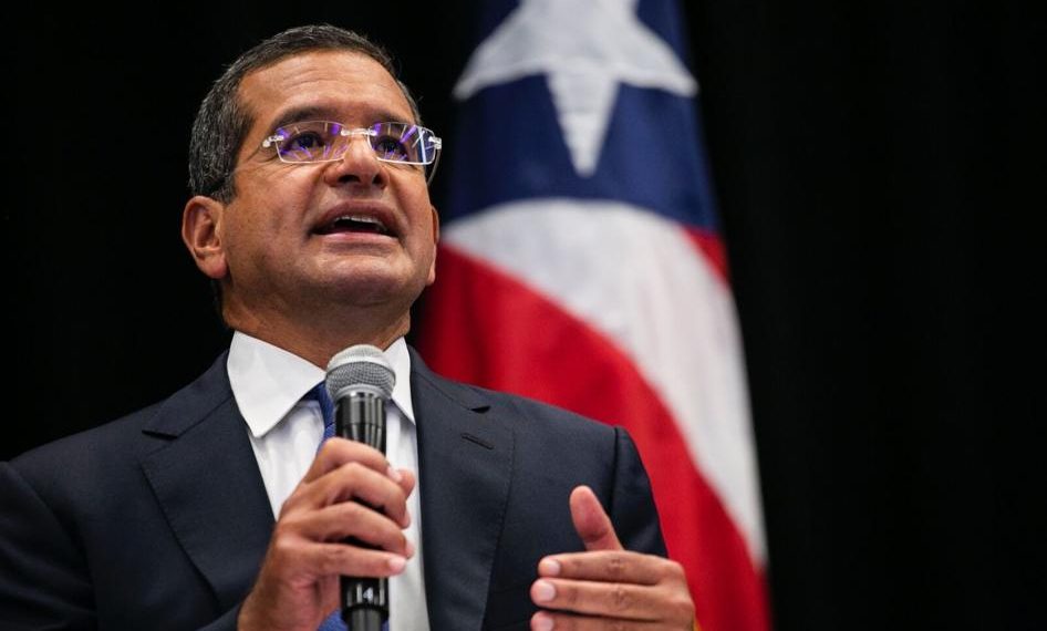 Pierluisi marca el año de la llegada del virus | Gobierno