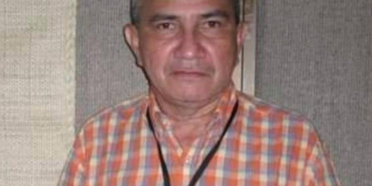 Reconocido docente Óscar Burgos fallece en accidente de tránsito | EL UNIVERSAL