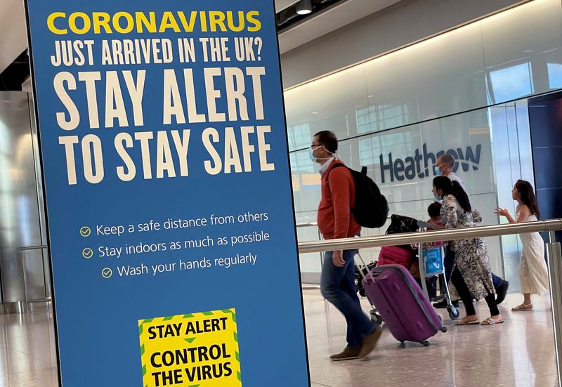 Reino Unido introduce nuevos trámites para los viajes durante el confinamiento