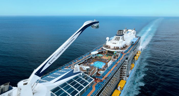 Royal Caribbean establece el 1 de junio como fecha tentativa para reanudar las rutas comerciales paralizadas