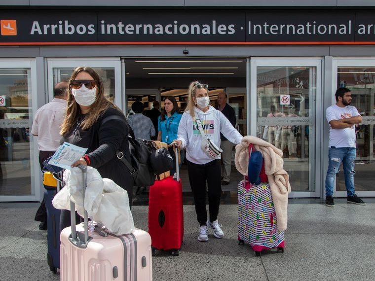 Salud pide prohibir los viajes de egresados al exterior - Noticias