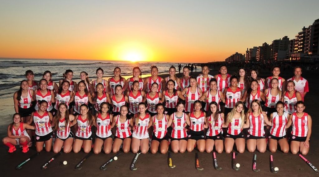 Tierra de Leonas: el fenmeno del hckey en Monte Hermoso : : El Litoral – Noticias – Santa Fe – Argentina