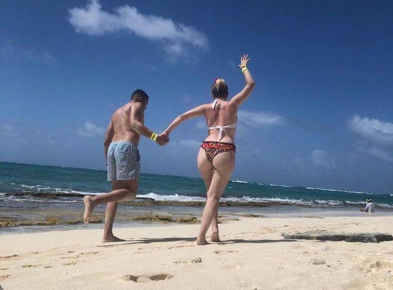 Compatriotas veraneando en San Andrés, una isla colombiana del mar Caribe