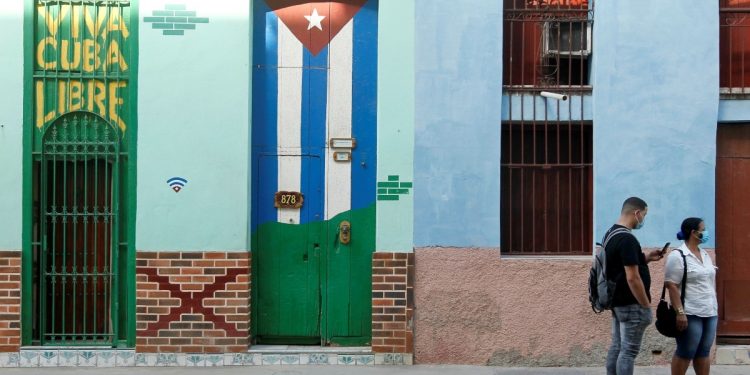 USA no tiene prioridad de cambiar política con Cuba