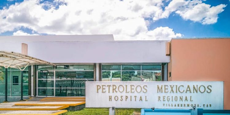 Un año de las muertes en hospital de Pemex: sin sanciones ni información