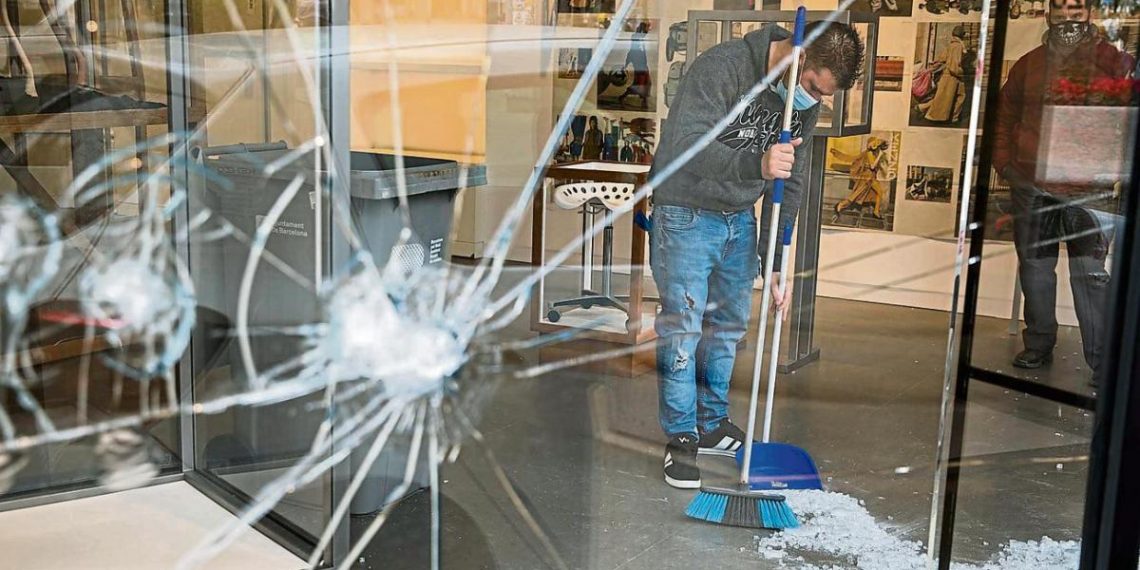 Unas 150 asociaciones empresariales exigen el fin de los desórdenes públicos