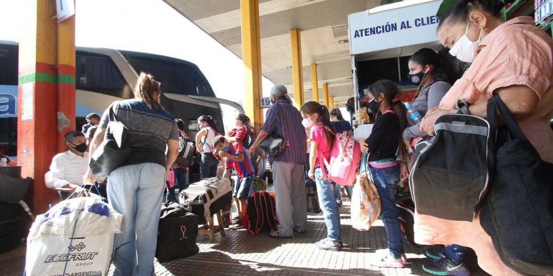 Unas 50 mil personas viajaron antes de la restricción