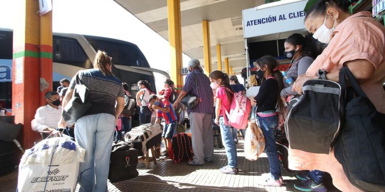 Unas 50 mil personas viajaron antes de la restricción