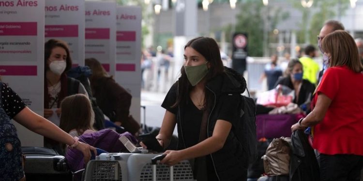 Unos 143 estudiantes argentinos estn varados en Cancn esperando el resultado del PCR : : El Litoral - Noticias - Santa Fe - Argentina