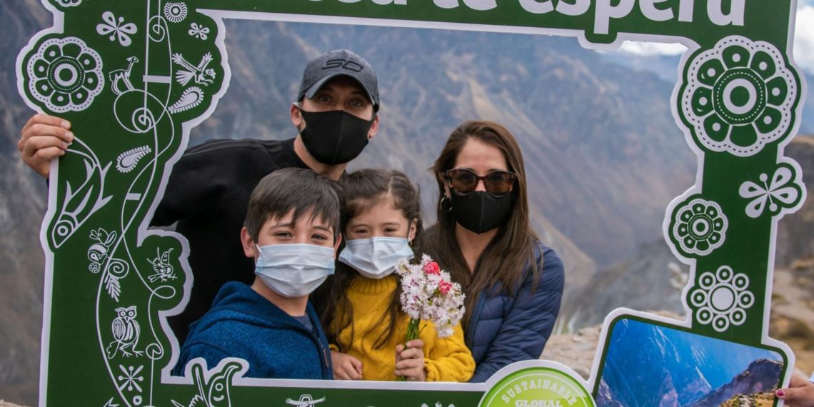 Desde hoy hasta el jueves 4 de marzo dos visitantes podrán ingresar al Valle de Colca, el principal atractivo de Arequipa, pagando solo una entrada. ANDINA/Difusión