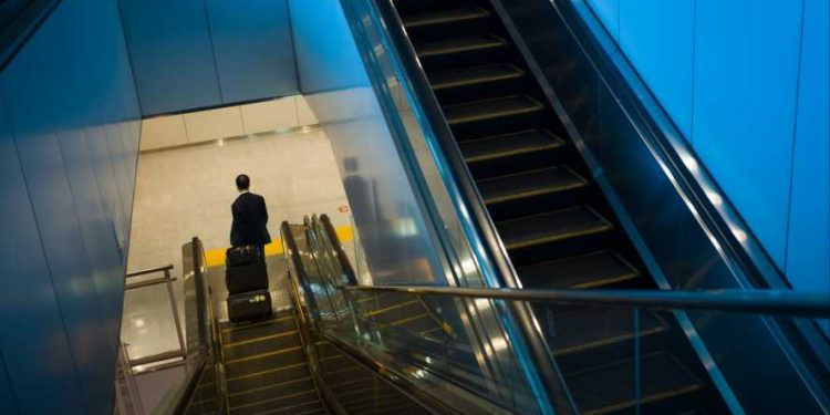 ¿El futuro de los viajes? Aerolíneas piden a EU desarrollar un pasaporte COVID