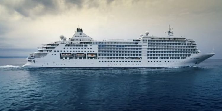 Silversea Cruises solicita que pasajeros y tripulación estén vacunados como parte de su nuevo protocolo