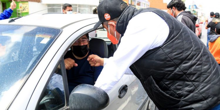 Acuden juarenses a cruceros de la ciudad en apoyo a El Caballo Lozoya – Las Noticias de Chihuahua – Entrelíneas