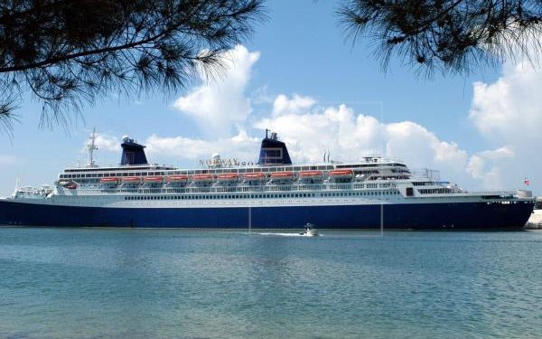 Autoridades sanitarias de EEUU siguen recomendando no viajar en cruceros