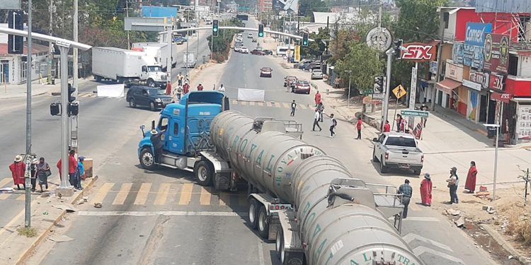 Bloqueo ocasionó atropellamiento en crucero de Hacienda Blanca