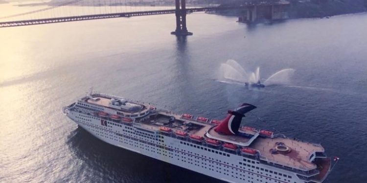 Carnival Cruise Line notifica sobre extensión de suspensión de operaciones en EEUU hasta junio