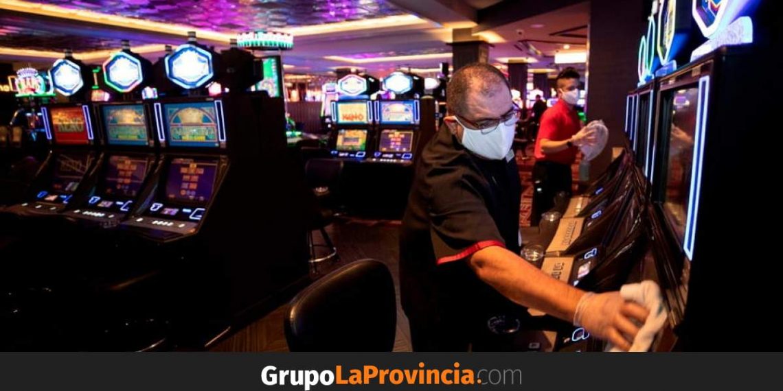Desde la medianoche se suspenden viajes grupales y actividades en casinos, bingos, discos y salones