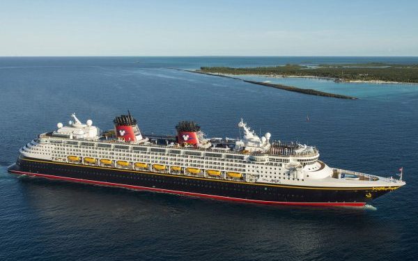 Disney exigirá uso de máscaras faciales en cruceros por Reino Unido