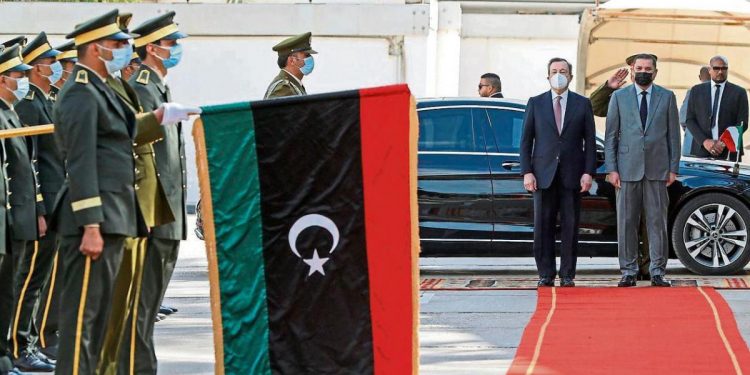 Draghi inaugura su agenda internacional con un viaje a Libia