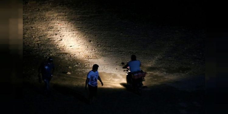 EEUU actuará contra traficantes de personas mientras Biden lidia con presión de migrantes