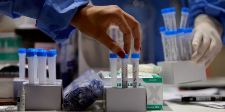 El CDC asegura que los estadounidenses vacunados contra el coronavirus podrán viajar sin hacerse pruebas ni cuarentenas