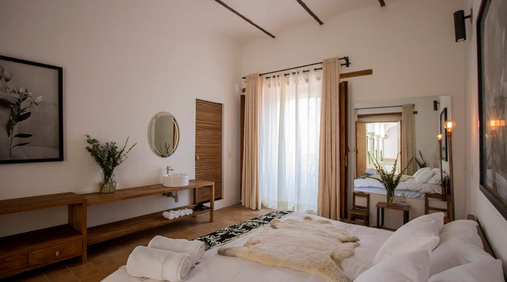 Hotel Sin Nombre