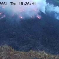 Erupción explosiva de volcán en Isla del Caribe