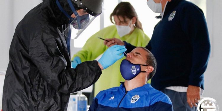 En Gimnasia habrá testeos para todos antes de viajar