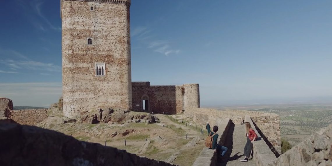 Un fotograma del cortometraje ‘Extremadura. Todo lo que imaginas, donde no te lo imaginas’.