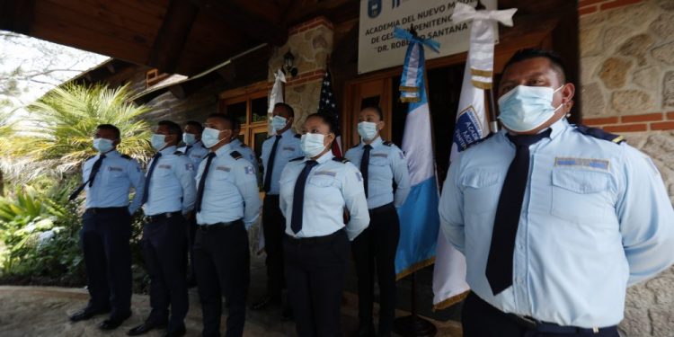 Forman a agentes en temas de derechos humanos – Noticias Última Hora de Guatemala