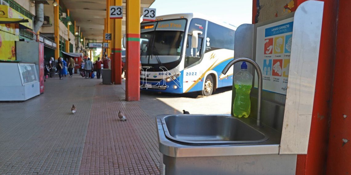 La Nación / Terminal de Ómnibus registra escaso movimiento de viajeros que regresan del interior