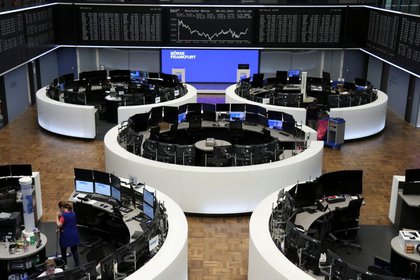 El gráfico del índice bursátil alemán DAX en la bolsa de Fráncfort, Alemania, 8 de abril de 2021. REUTERS/Personal