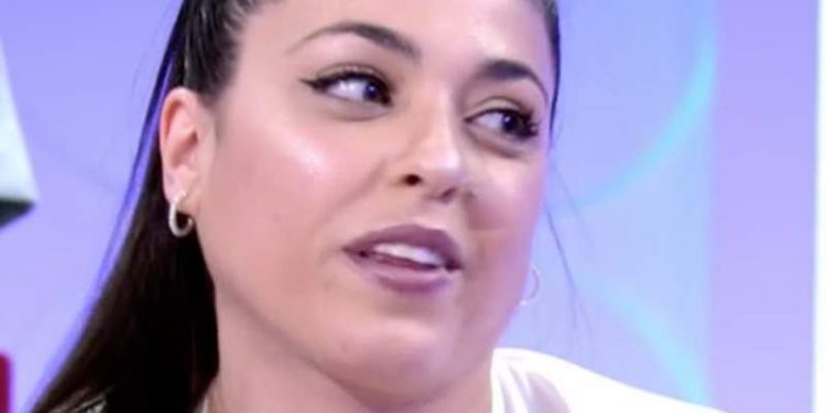 Lola y Diego llegan a un acuerdo sobre su perro Horus mientras ella va a 'Supervivientes 2021'
