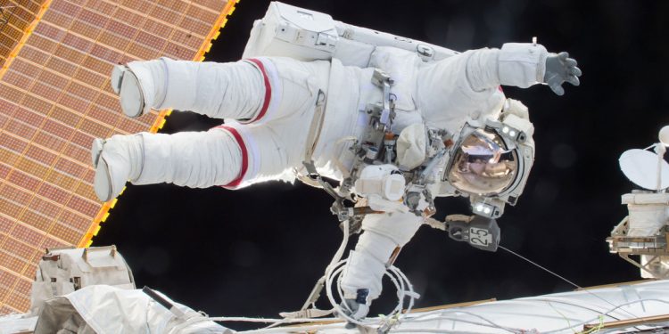 Luchando contra el hambre desde el espacio: el astronauta Thomas Pesquet es el nuevo embajador de la FAO