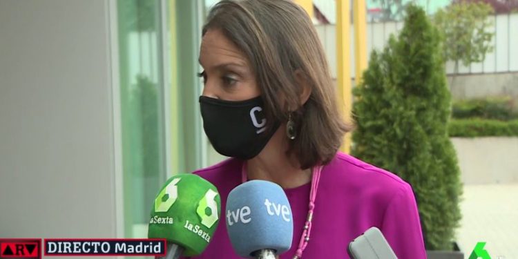 Maroto augura un verano "distinto al de 2020" y con "mejores perspectivas" gracias al certificado de movilidad europeo