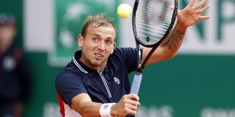 El tenista británico Dan Evans compitiendo en el Masters 1000 ATP de Montecarlo