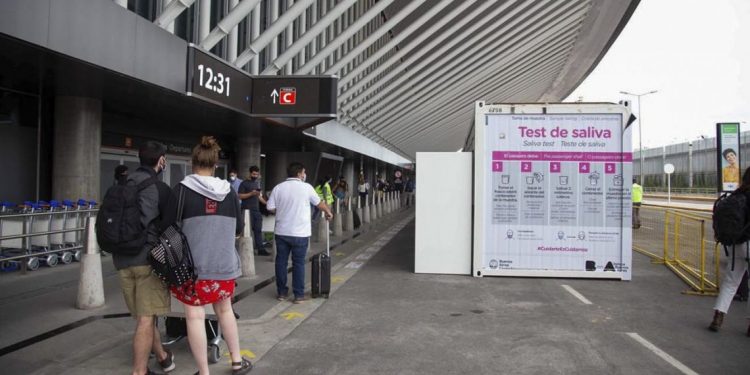 Nuevas restricciones | En las próximas horas se podría sumar la prohibición de viajes turísticos