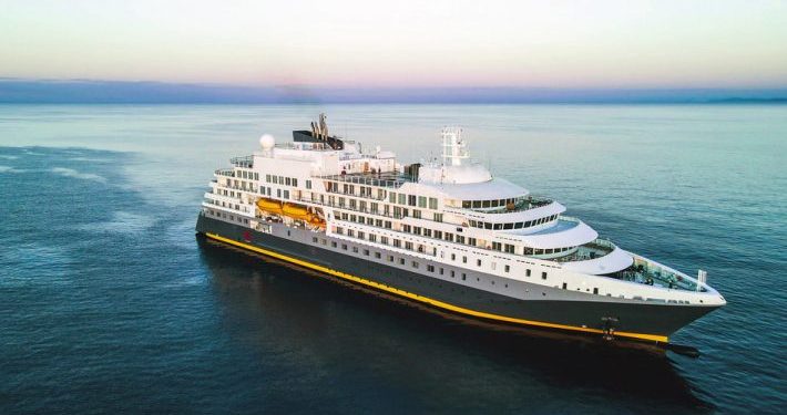 Quark Expeditions recibe el nuevo barco polar Ultramarine